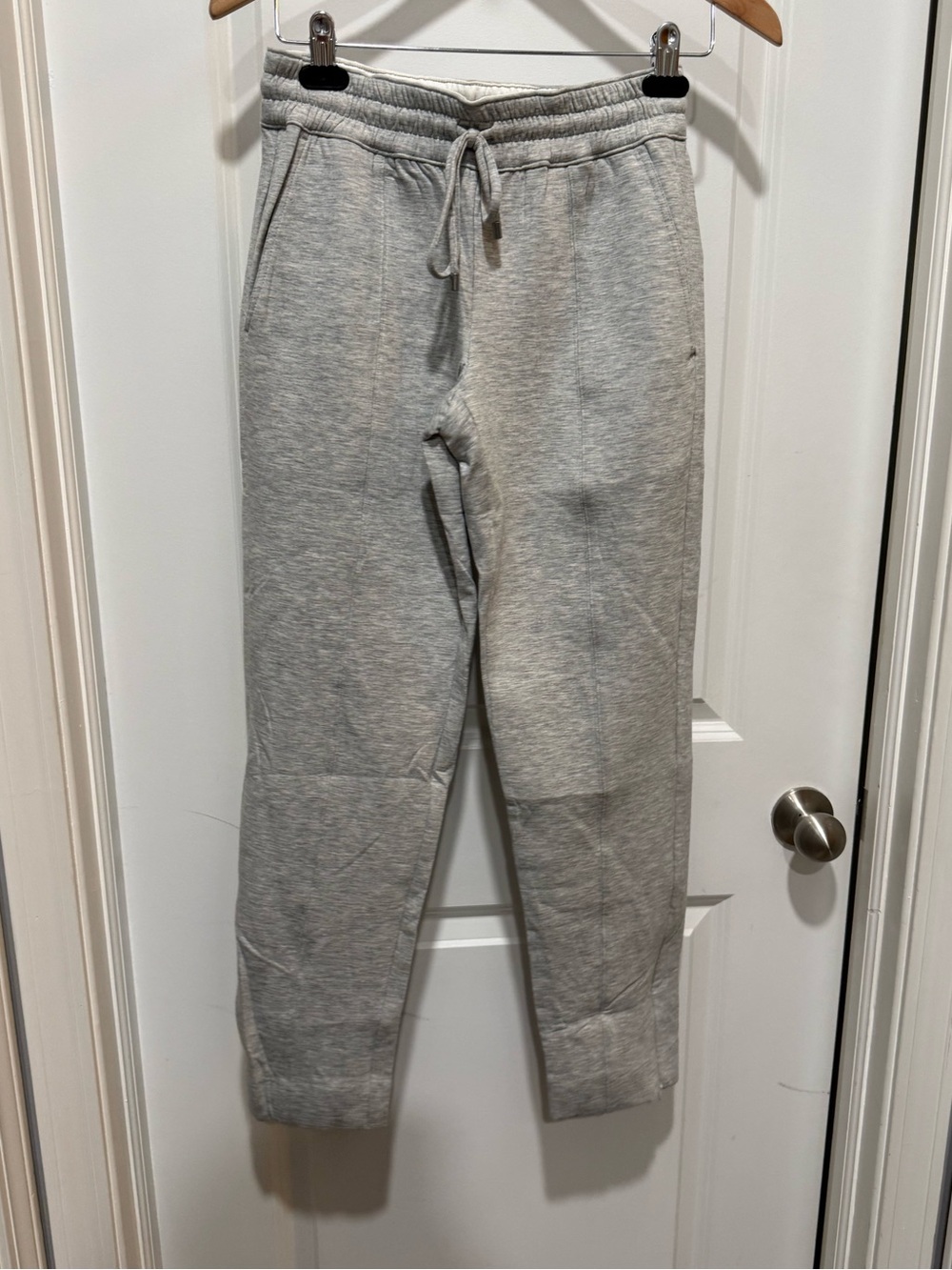 Club Monaco Hidden Zip Knit Pant Heather Grey Pintuck Joggers Womens XS NEW